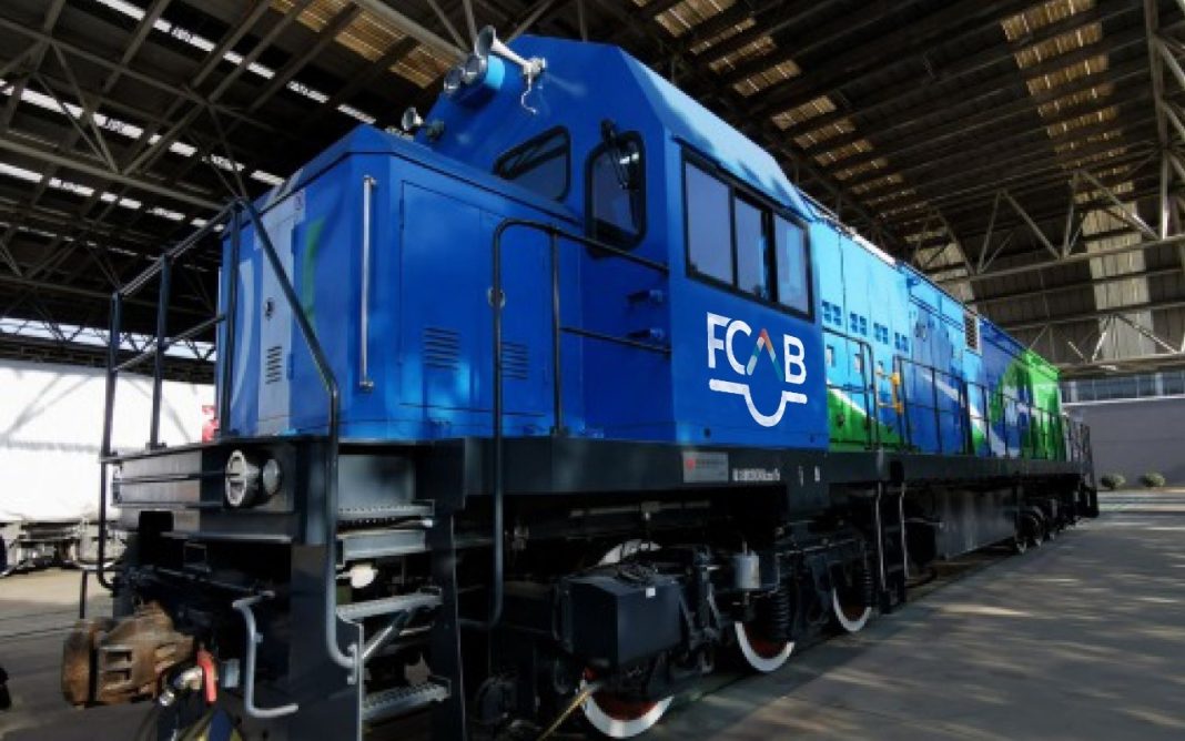 locomotora-fcab-hidrogeno-verde-luksic