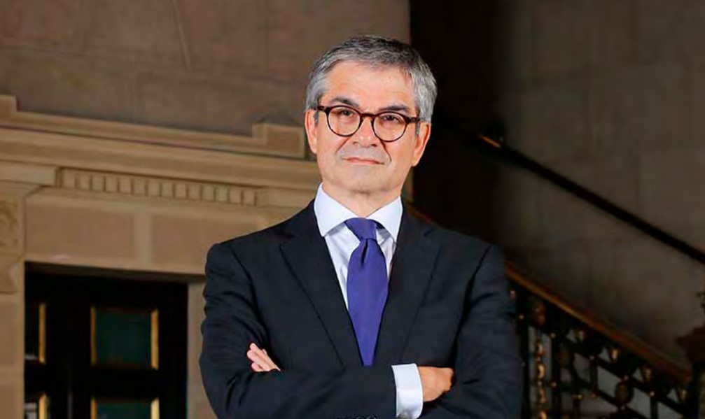 En menos de 24 horas el Presidente Boric perdió a dos ministros: primero el de Agricultura, Esteban Valenzuela, y luego el de Hacienda, Mario Marcel, considerado hasta ahora un símbolo de estabilidad económica. La oposición ya saca cuentas políticas.